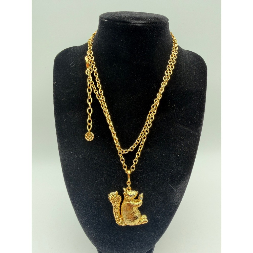 Talbots Gold Tone Squirrel Acorn Pendant Long Chain Necklace Q054